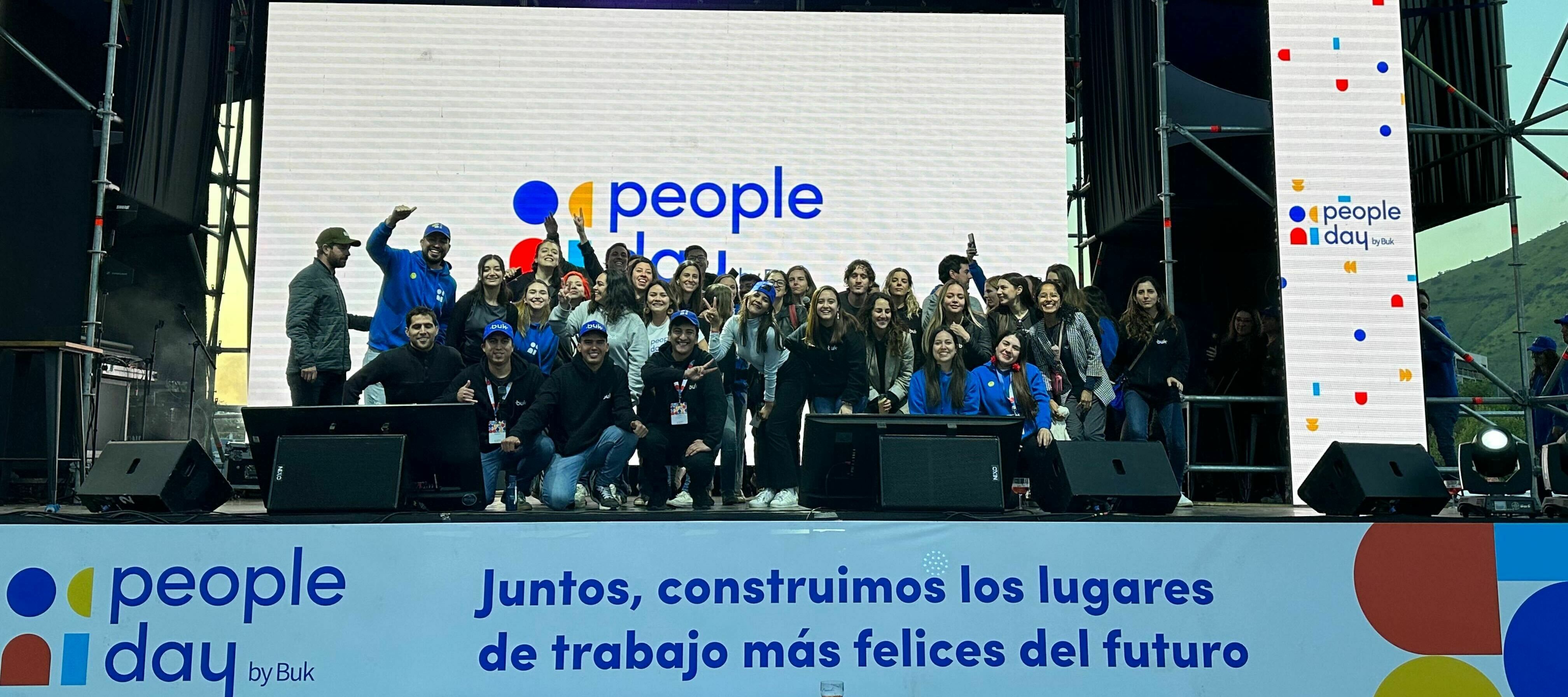 ¡Muchas Gracias a todos! People Day by Buk