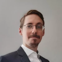 nils.höhl