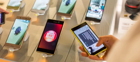 Laitteet Elisan verkkokaupasta jopa samana päivänä suoraan kotiin kasvukaupunkialueilla!