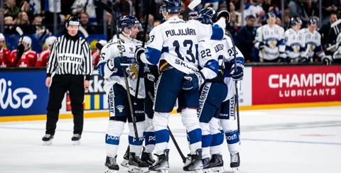 Jääkiekon MM-kisojen Suomen jääkiekkoilijoita