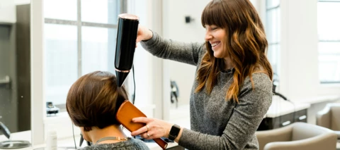 🌟 Customer Spotlight: How One Austin Salon Scaled Booking by 2.5× Using EmailMonkey