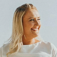 Laura Blundell