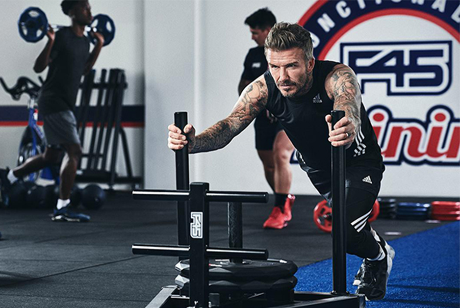 F45 тренировка. F45 тренинг. Молодой Бекхэм на тренировке. F45 Training Sitges.