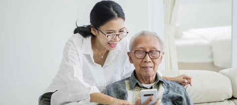 Purchase Guide: Choosing a phone for an older person.