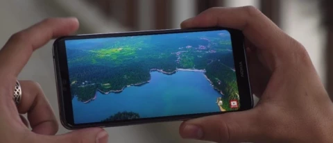 5 phones for film buffs this Christmas.