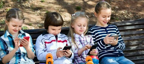 How to choose the best phone for kids.