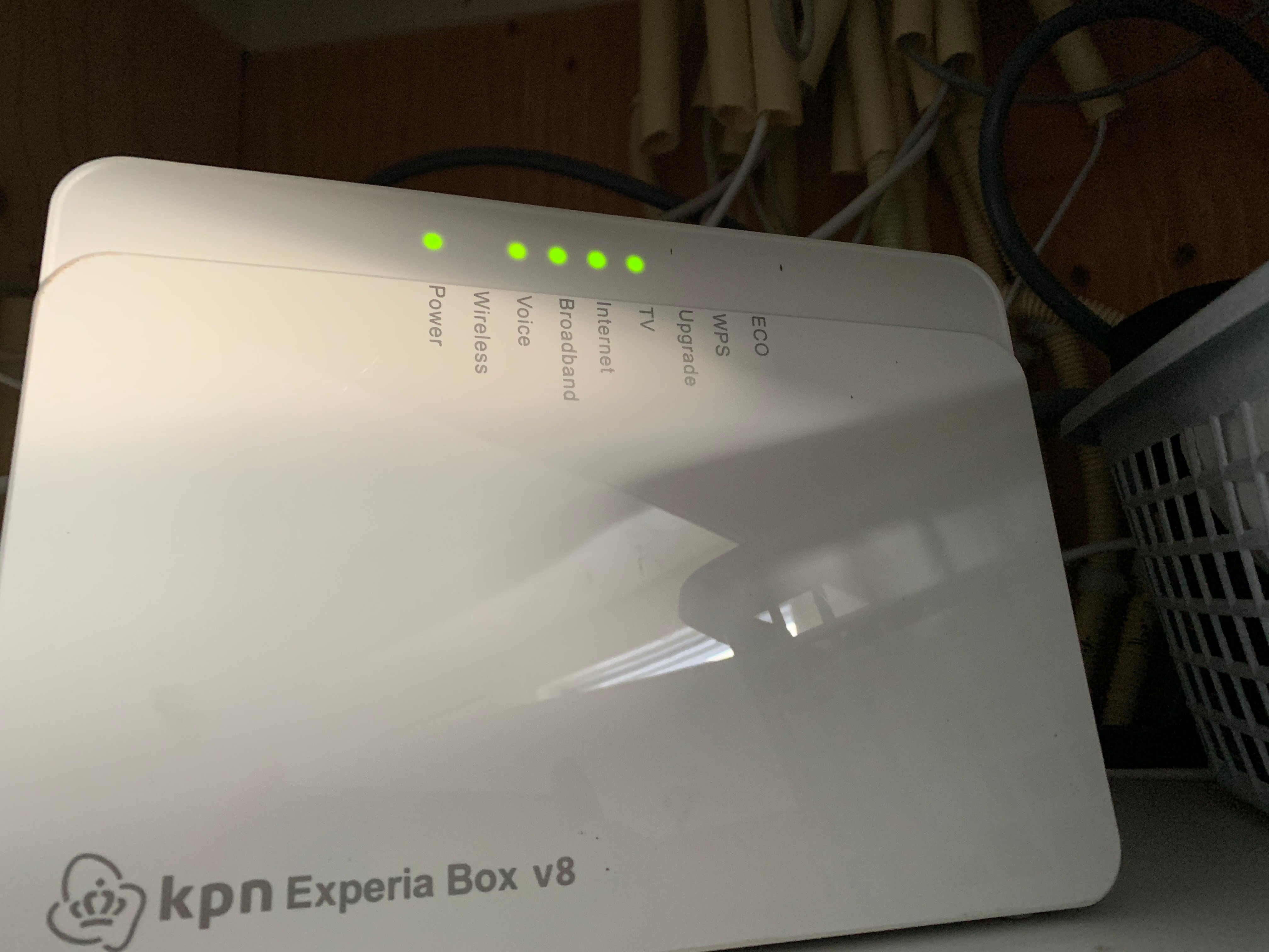De onze nogmaals pint Experia Box V8 valt steeds weg en slechte verbinding | KPN Community