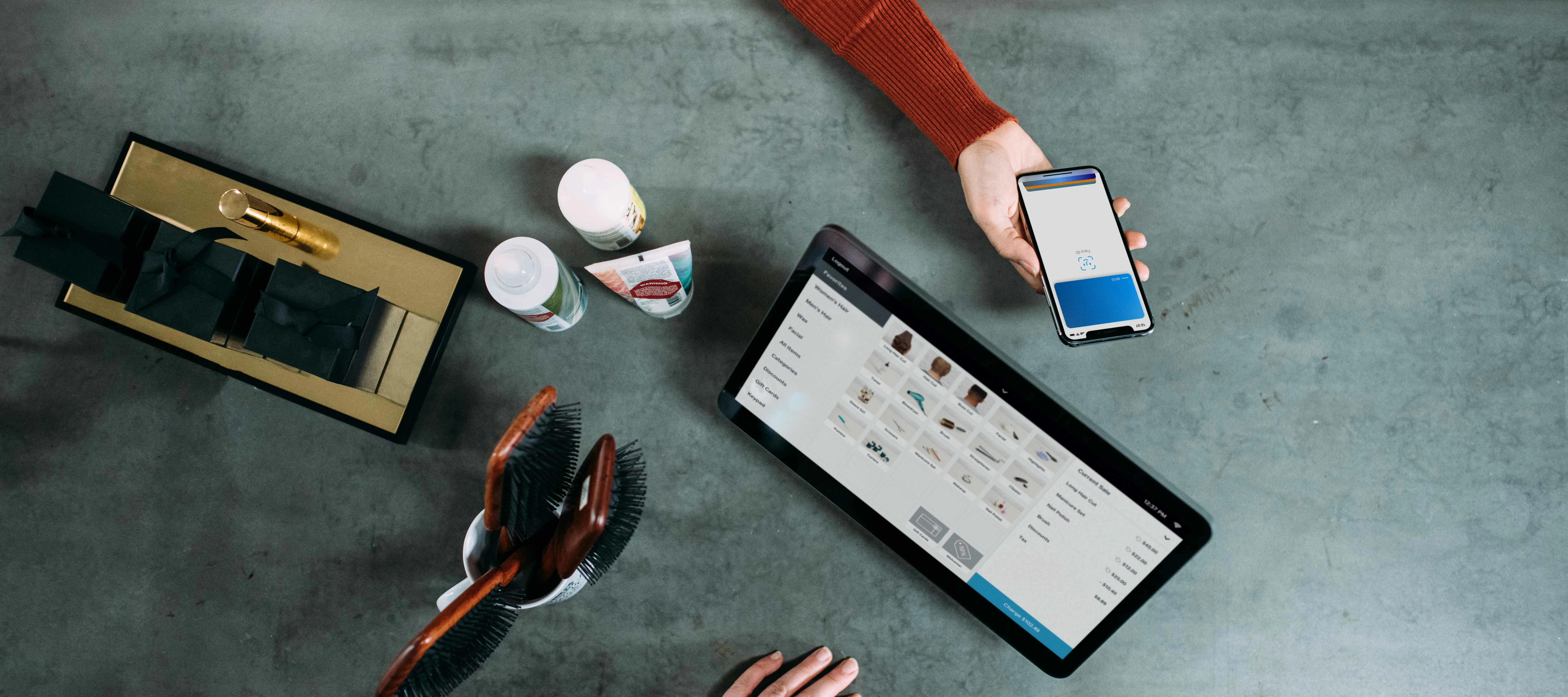 Comme un Champion sur le Terrain : Mews Payments pour des Paiements Parfaits