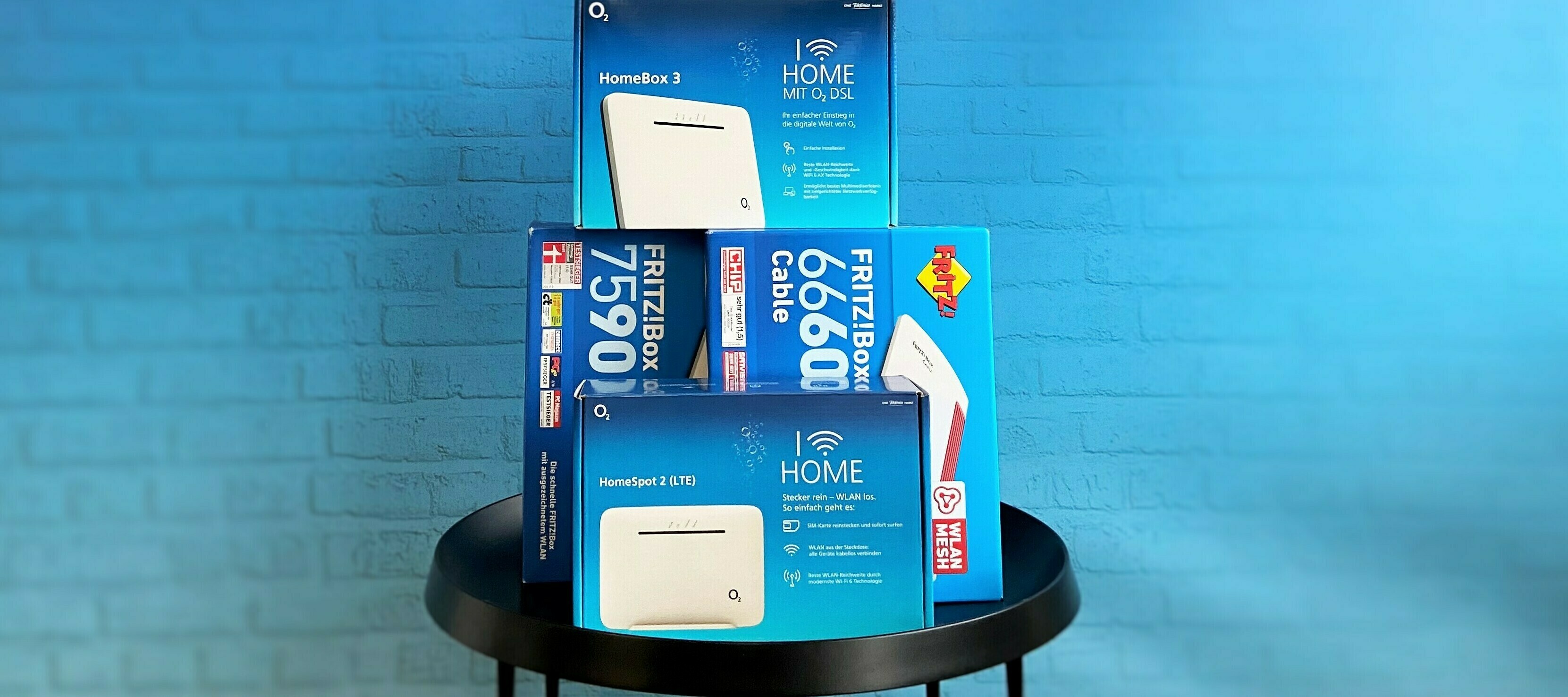 FRITZ!Box 7590, FRITZ!Box 6660 Cable, HomeSpot 2 LTE und HomeBox 3 - im Test für dich Zuhause!