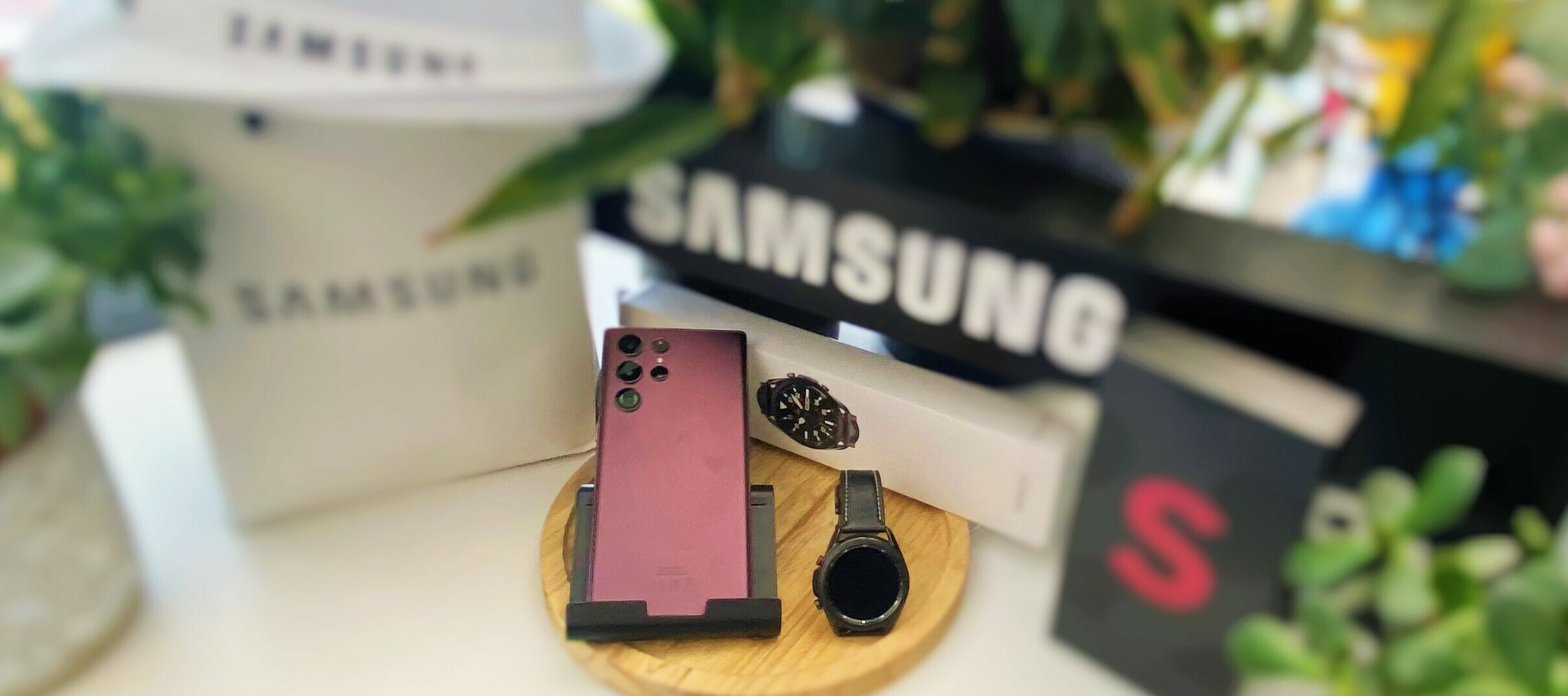 Samsung Galaxy S22 Ultra 5G + Samsung Galaxy Watch 3 - das Bundle für deinen Test in unserer Community!