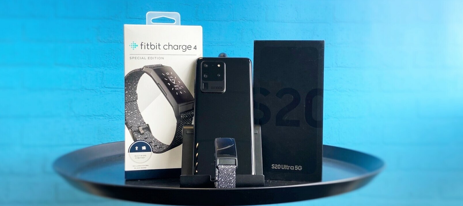 Samsung Galaxy S20 Ultra 5G + Fitbit Charge 4 Special Edition - das smarte Bundle für deinen Test!