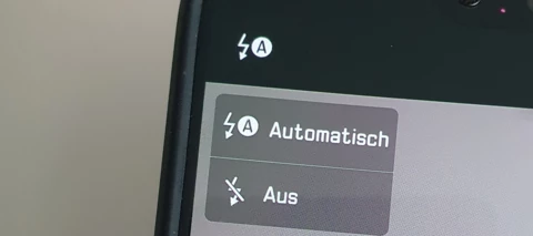 How dare you Huawei... 😉 Der der entscheidet, ob ein Selfie absichtlich überbelichtet wird ist nicht immer der User...