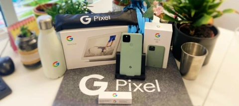 Google Pixel 5 und Google Nest Hub - "Hey Google. Wir wollen testen!"