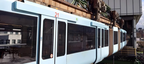 Über das Wasser schweben oder...