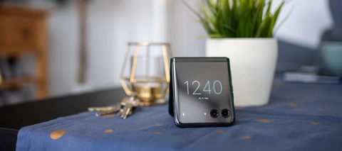 Motorola Razr 40 Ultra - Falten wie auf Wolken