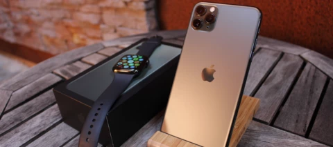 Apple Bundle Review feat. iPhone 11 Pro Max + Apple Watch Series 4