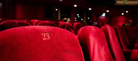 Mehr o2 Gewinnspiel: Tickets für die Premiere von DAS PERFEKTE GEHEIMNIS mit Anreise und Hotel!