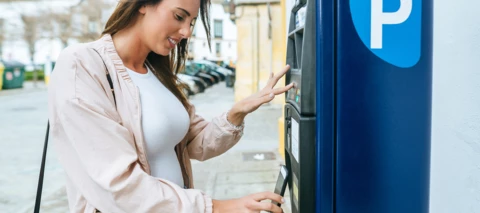 Willkommen, DAZN: Wie ihr einfach per Handyrechnung bezahlen könnt