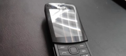 Nokia 8110 - Entschleunigung oder Ausbremsung