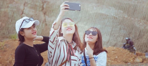 Special offer-Young People: Get a discount of 15 EUR on Free M Boost, o2 Free L or Free L Boost