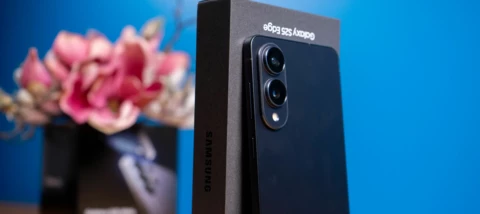 Samsung Galaxy S25 Edge - schmal, leicht und stark. Du kannst es jetzt testen.