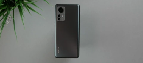 Xiaomi 12 I Endlich wieder ein kleines Smartphone I Unboxing & erster Eindruck