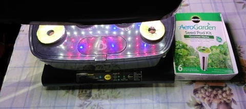 Miracle-Gro AeroGarden Harvest - Testbeginn (Teil 1)