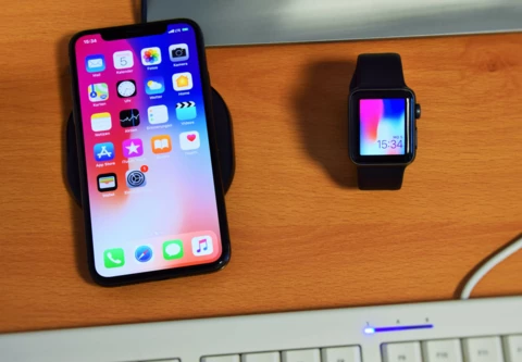 Apple Bundle: iPhone Xs & Watch Series 3