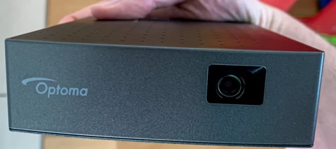 Usertest - Optoma LV130 Mini Beamer