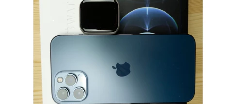 Ist Größe wirklich alles? Testbericht zum iPhone 12 Pro Max + Apple Watch Series 7