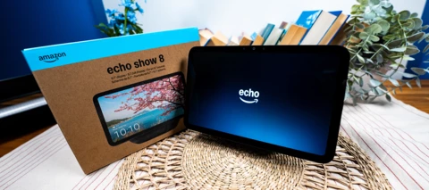 Echo Show 8 (4. Gen) und Ring Outdoor Cam - Das perfekte Duo für dein Smart-Home