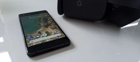 Google Pixel 2 XL + Daydream