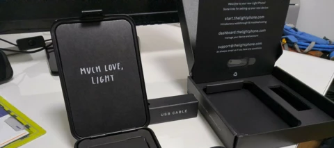 Light Phone III im Test: Die digitale Schlankheitskur für die Hosentasche