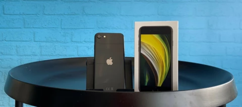 Apple iPhone SE (2020) - das SE neu aufgelegt und bereit zum Testen.