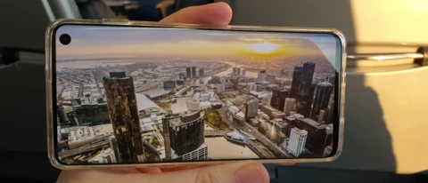 Samsung Galaxy S10 - mit Mut zum Loch