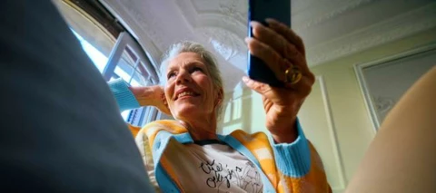 Kennt ihr schon die KI-Oma Daisy von O₂?