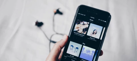 Dein Sommer-Flashback: Spotify stellt deine liebsten Sommerhits zusammen!