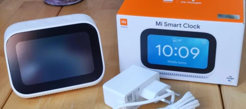 Quick Unpacking der Mi Smart Clock