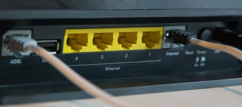 Zurücksetzen einer FritzBox auf ihre Werkseinstellungen