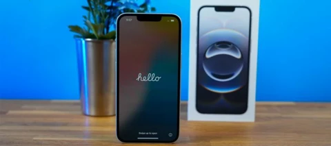 Apple iPhone 16e - das kleine Modell für deinen Test.