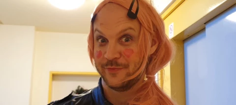 Paket von o2. Viel Spaß im Dezember. Cool!