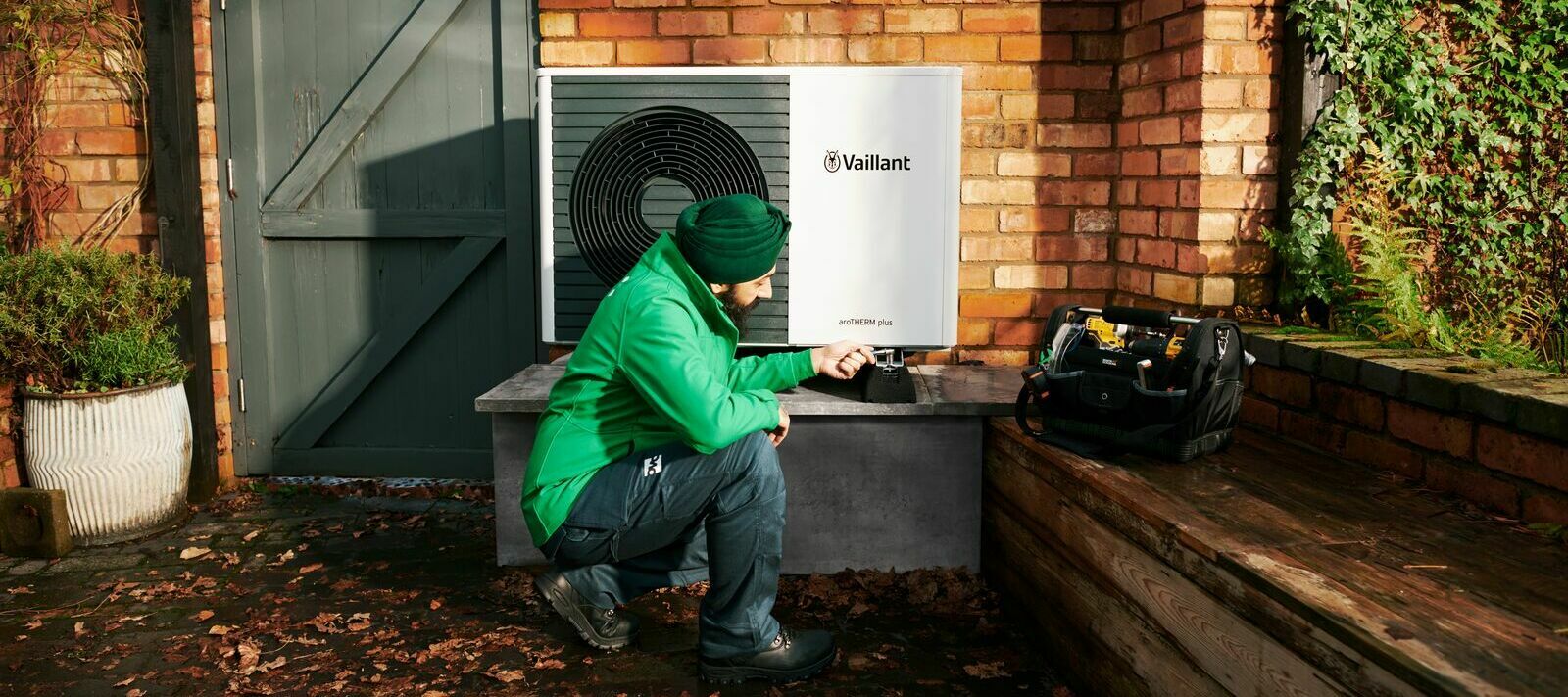 Power your heat pump for less with Heat Pump Plus + Vaillant