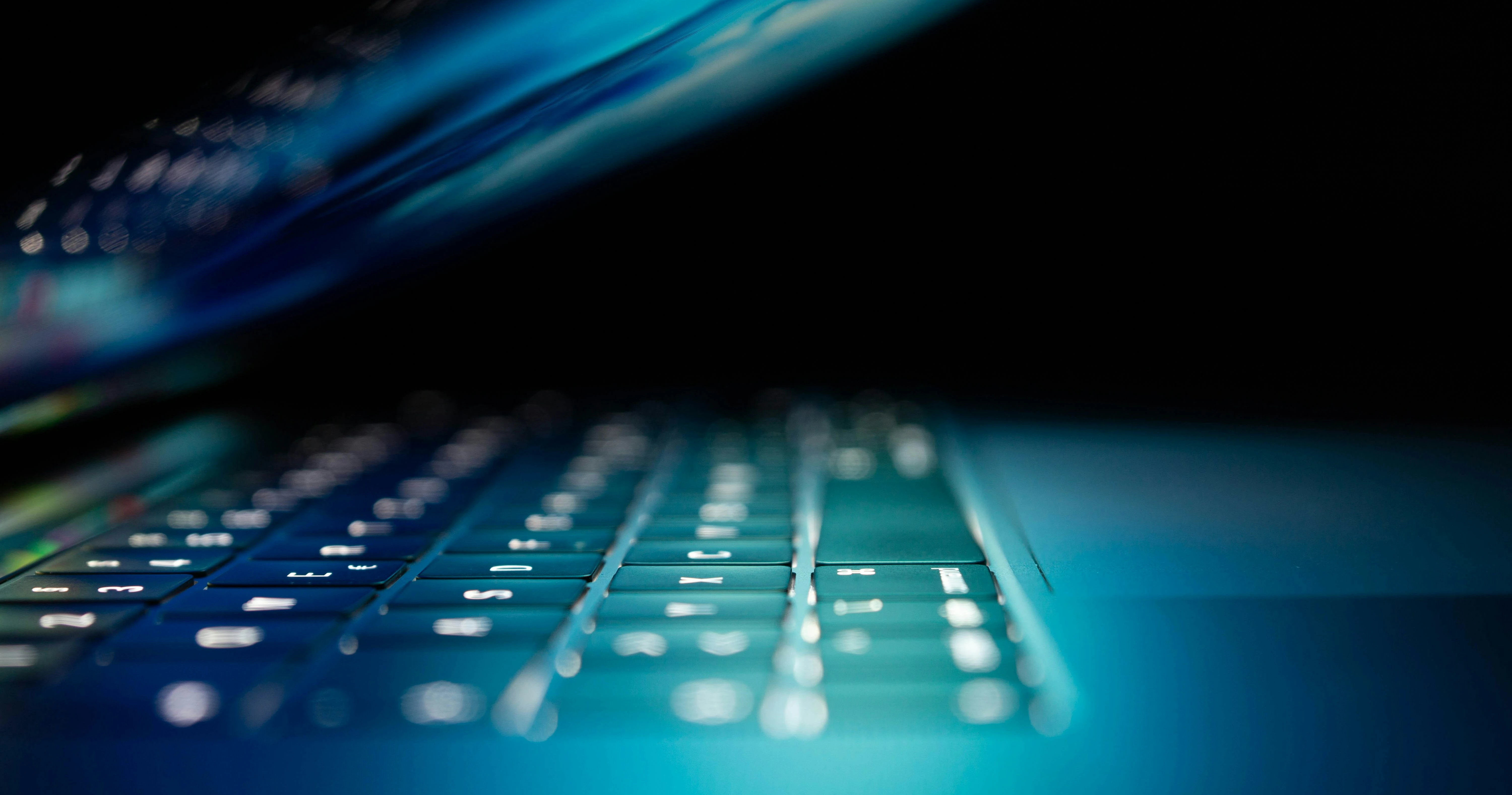 ⚡ Erkennt und meldet Phishing-E-Mails, -Nachrichten, -Anrufe oder andere Scams!