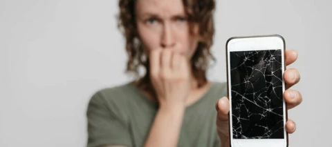 Hoe haal je gegevens van een kapotte smartphone?