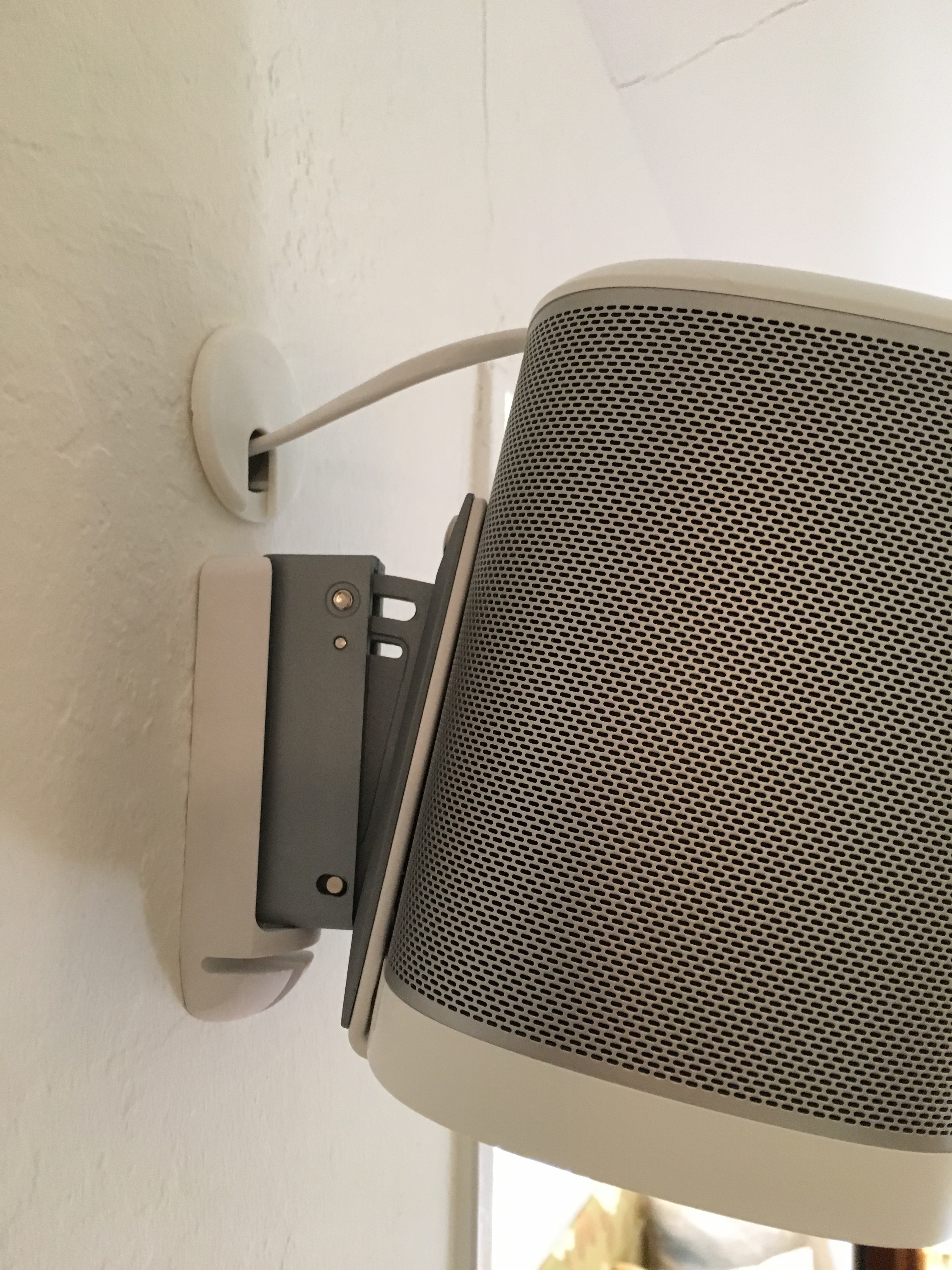 gambling Fredag flertal Mounting and hiding cables for Sonos Play:1 | Sonos Community
