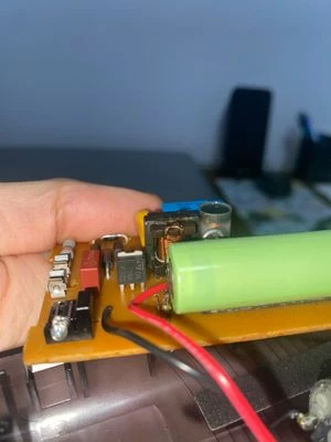 braun trimmer pcb.jpeg braun trimmer pcb.jpeg