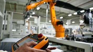 Power management optimized ICs for STM32 microprocessors in industrial applications