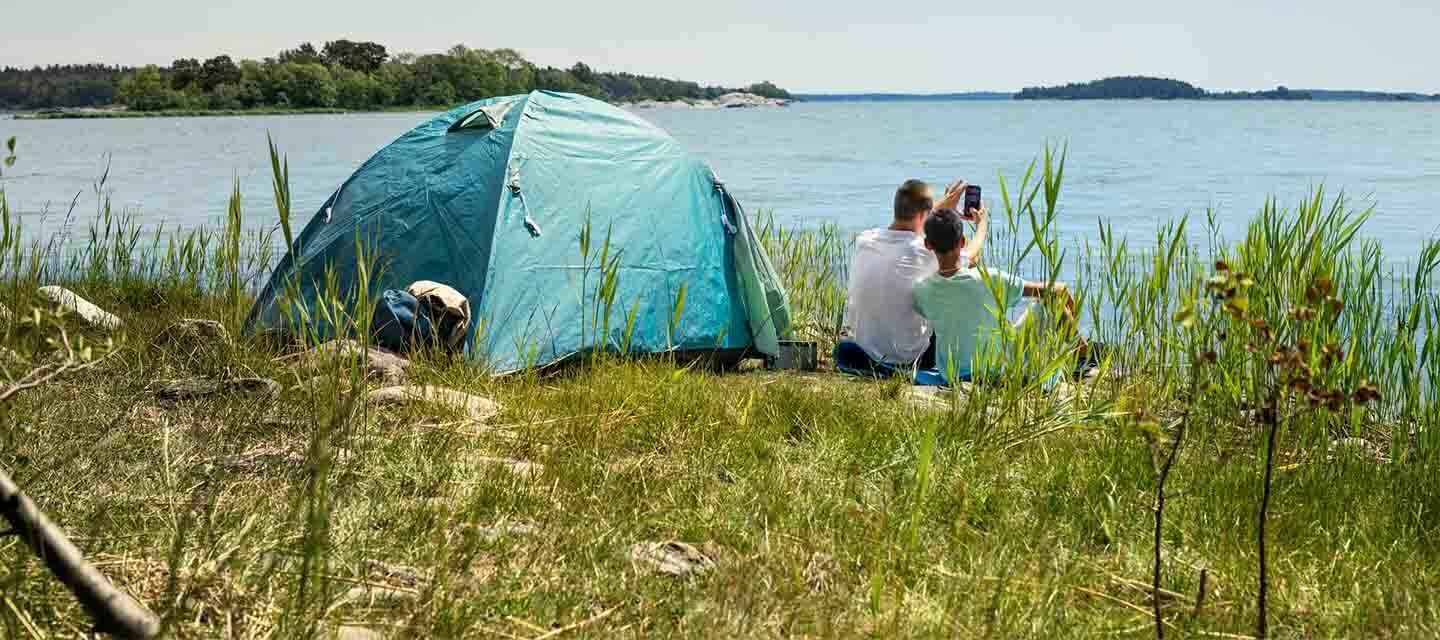 Osallistu keskusteluihin ja voita maksuton kuukausi valikoiduista Telian palveluista: Kesä- ja heinäkuu