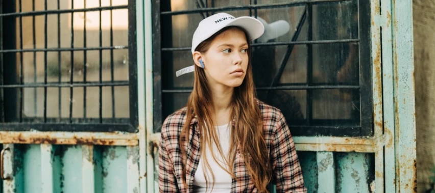 Esittelyssä JBL Wave Flex -bluetoothkuulokkeet