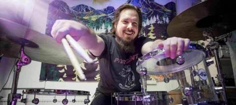 Tästä miehestä ei virta lopu - eikä mobiiliverkoista, jos se on Jouni Karhusesta kiinni